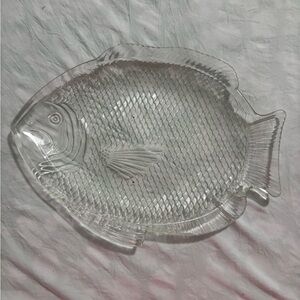 Clear Glass Fish-Shaped Plate